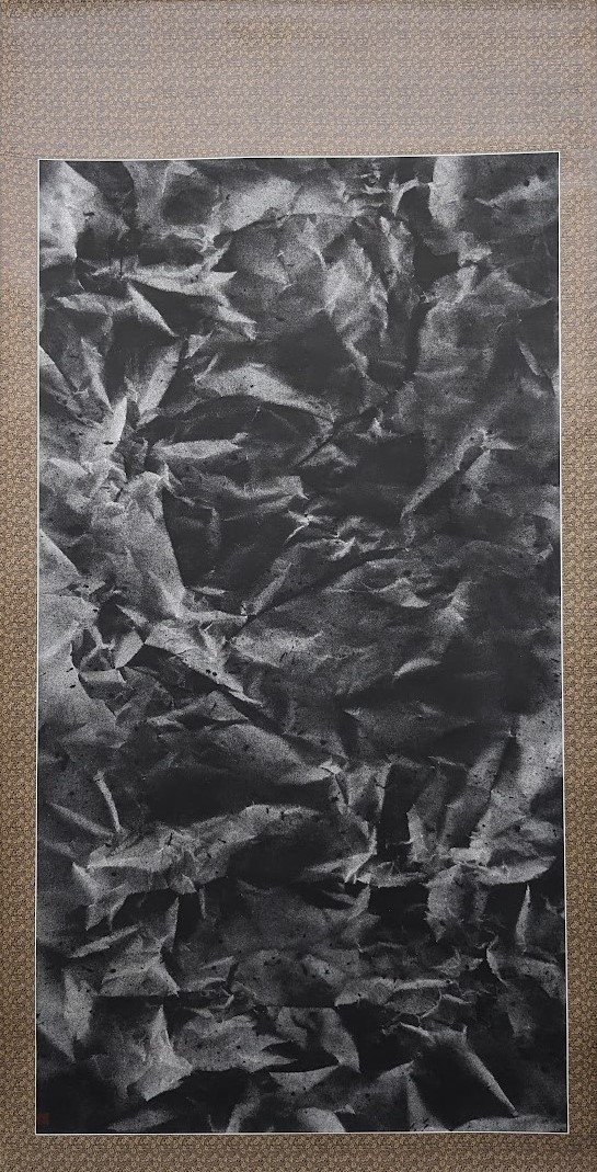 There is light naturally in the darkness《黑暗之中自然有光明》，97x180cm， Ink on paper