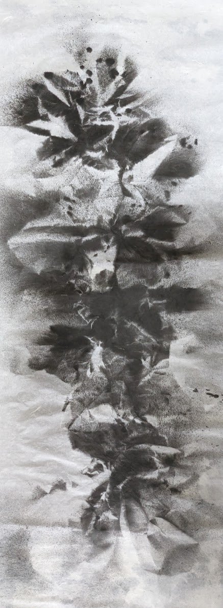 Untitle《無題》，138x69cm， Ink on paper